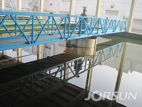 污水處理刮泥機(jī)應(yīng)該如何進(jìn)行安裝及注意事項(xiàng) 污水處理刮泥機(jī)應(yīng)該如何進(jìn)行安裝及注意事項(xiàng)